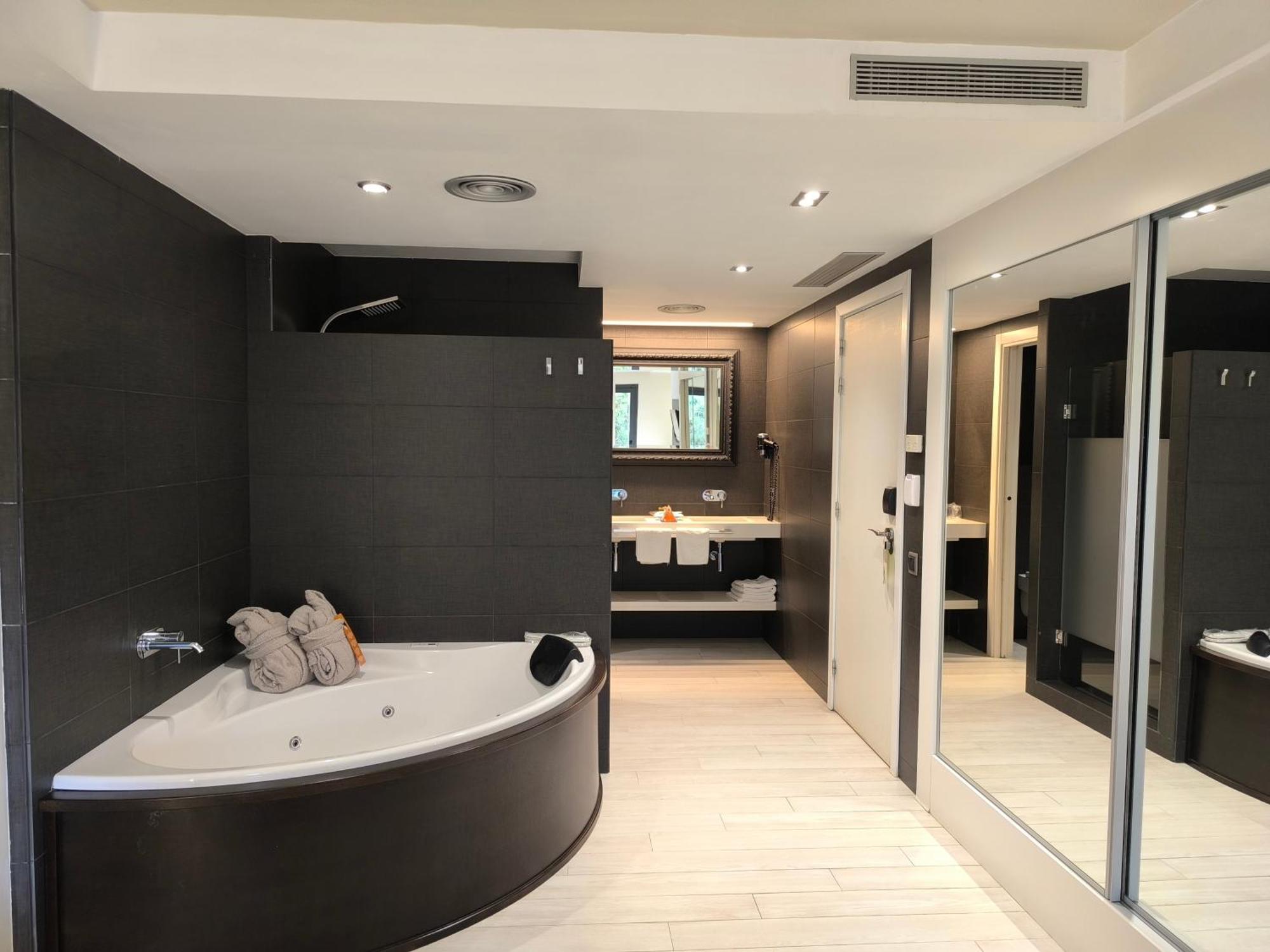 Hotel Spa La Terrassa Кастел Пладжа де Аро Екстериор снимка
